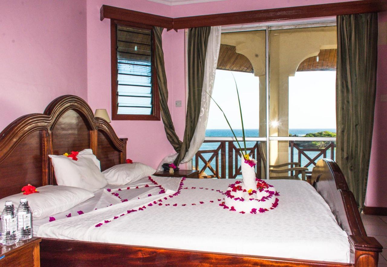 Watamu Adventist Beach Resort Exteriör bild