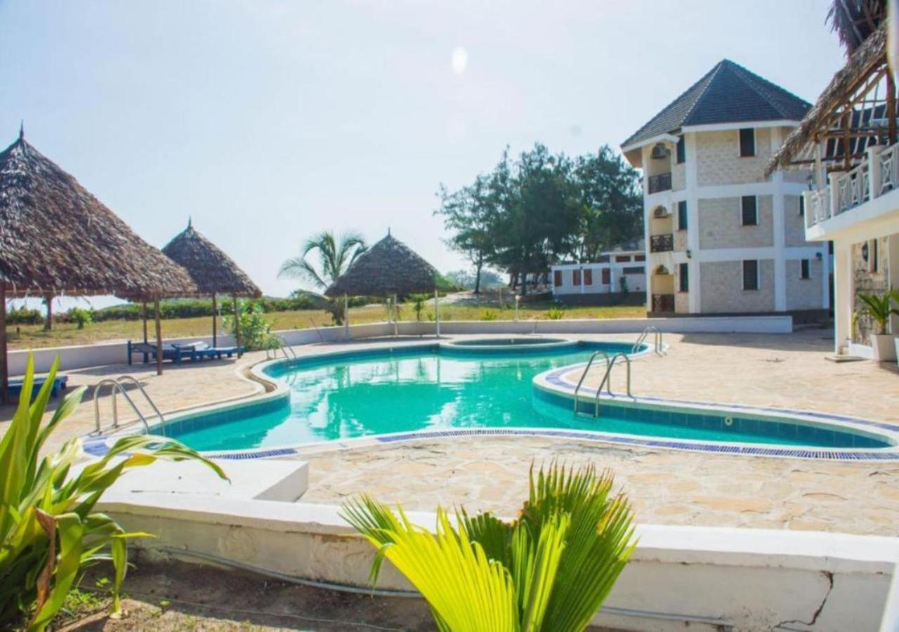 Watamu Adventist Beach Resort Exteriör bild
